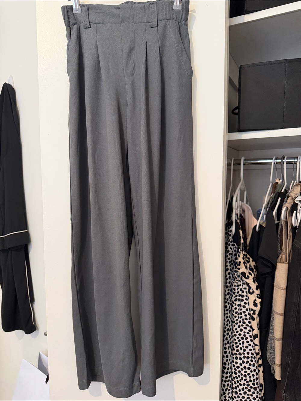 Wide-Leg High-Waist Trousers - Gray